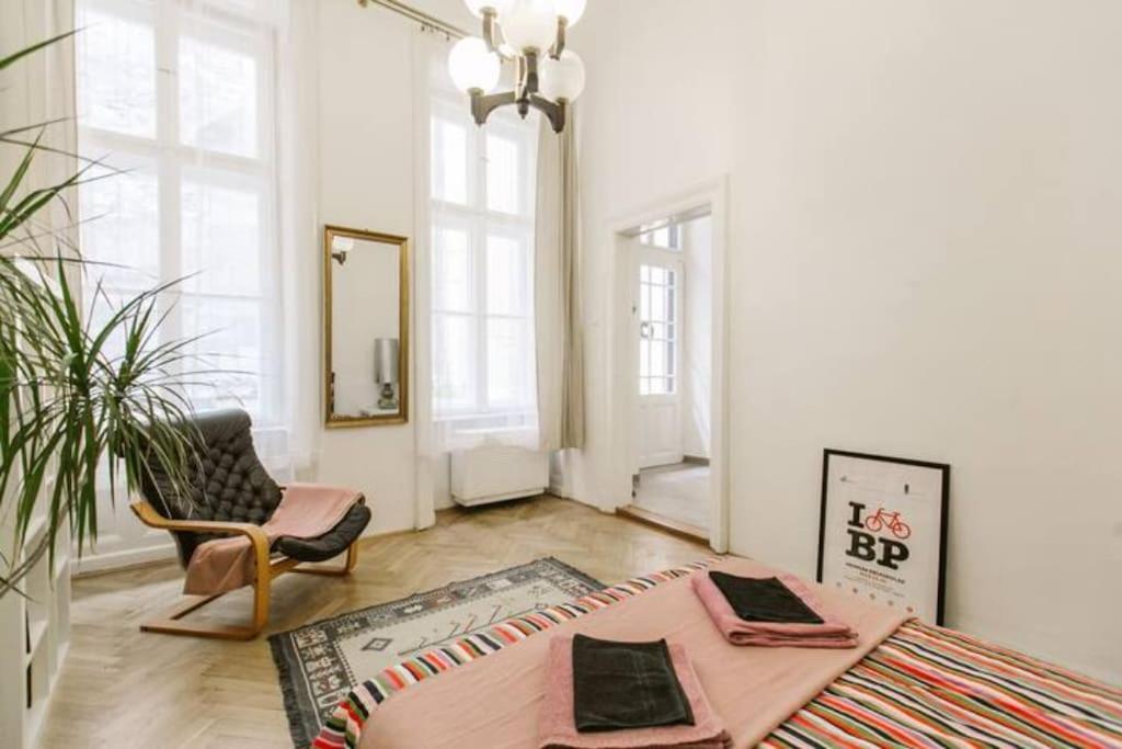 Central Apartment Kiraly Street Budapest Exterior foto