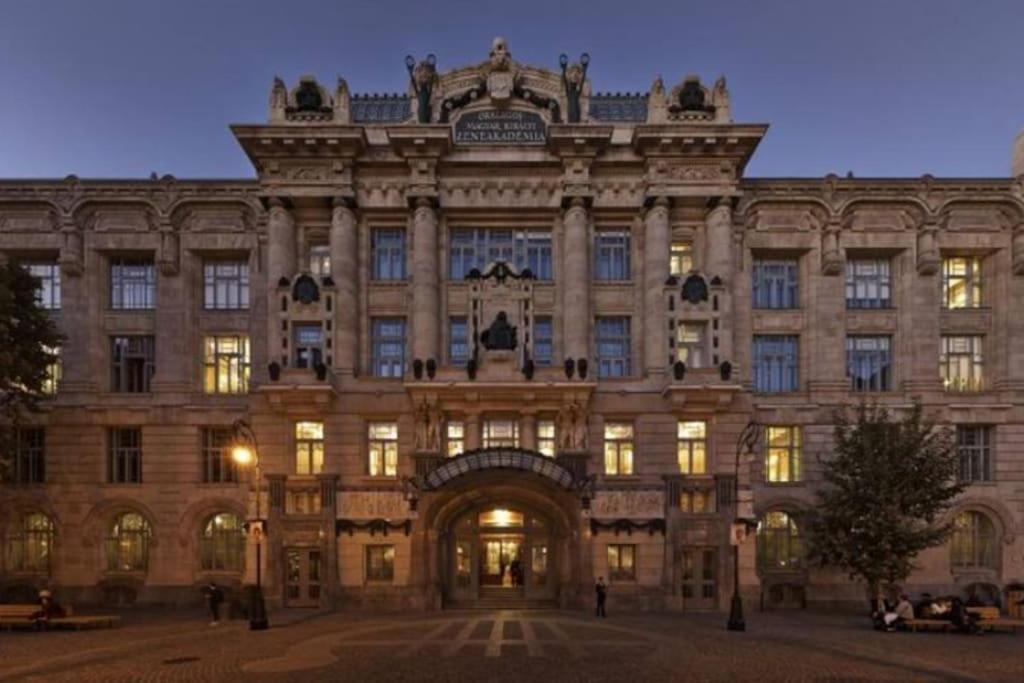 Central Apartment Kiraly Street Budapest Exterior foto